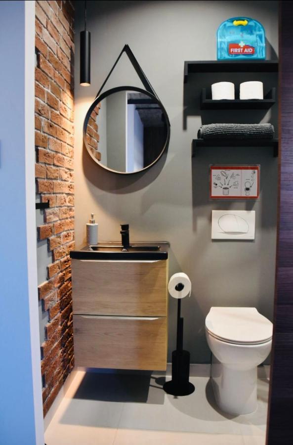 Chic Penthouse Industrial-Style Daire Mosta Dış mekan fotoğraf