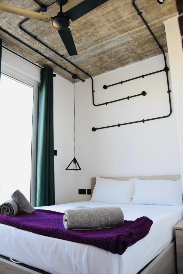 Chic Penthouse Industrial-Style Daire Mosta Dış mekan fotoğraf